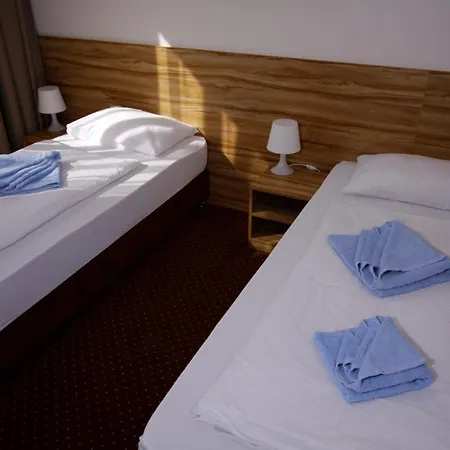 Aviator Garni 3* Pressburg