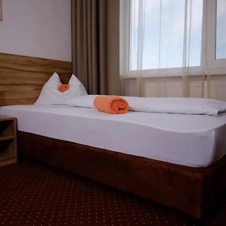 Hotel Aviator Garni